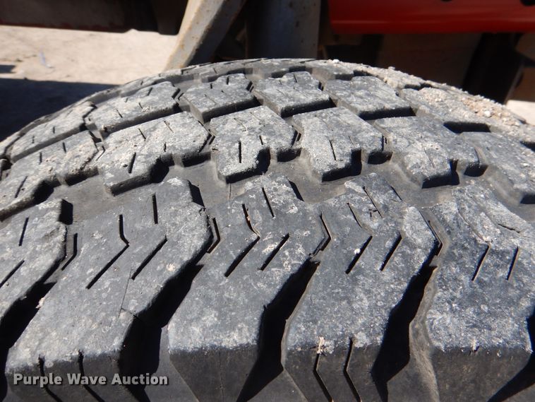 image for item DJ0389 1978 Massey Ferguson 2675  tractor