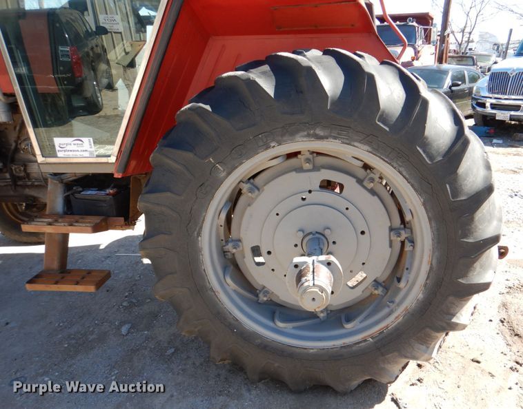 image for item DJ0389 1978 Massey Ferguson 2675  tractor