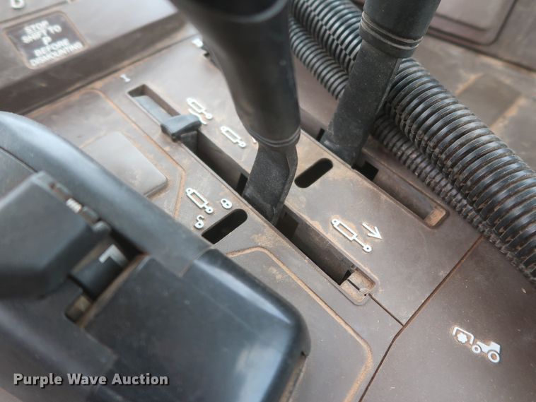 image for item DJ1848 2004 John Deere 6420  MFWD tractor