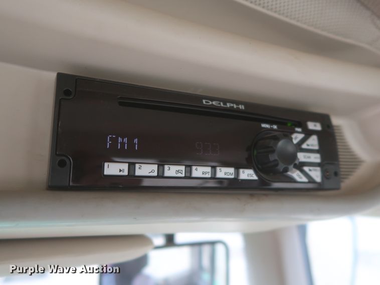 image for item DJ1848 2004 John Deere 6420  MFWD tractor