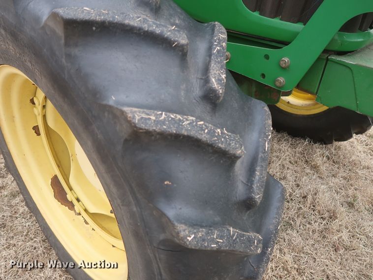 image for item DJ1848 2004 John Deere 6420  MFWD tractor