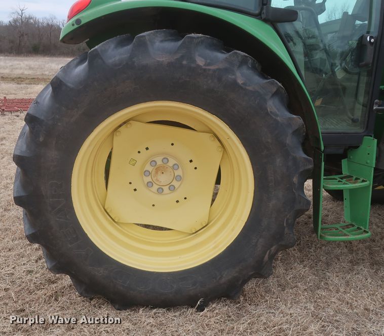 image for item DJ1848 2004 John Deere 6420  MFWD tractor