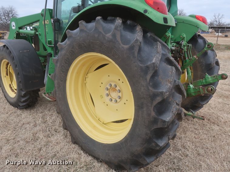 image for item DJ1848 2004 John Deere 6420  MFWD tractor
