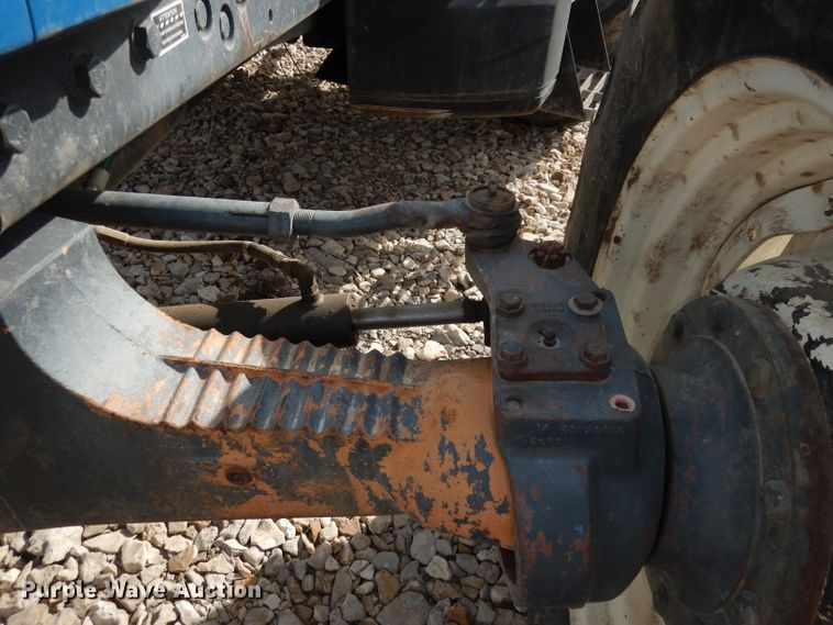 image for item DJ2864 1994 Ford 8970  MFWD tractor