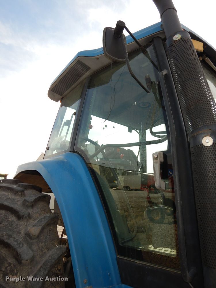 image for item DJ2864 1994 Ford 8970  MFWD tractor