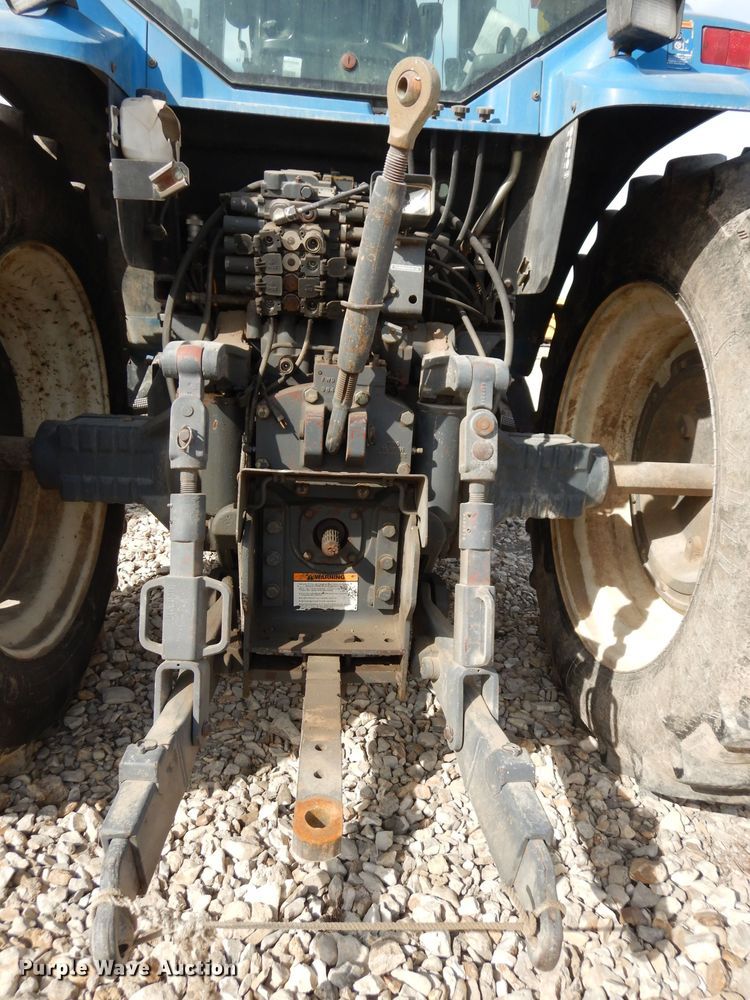 image for item DJ2864 1994 Ford 8970  MFWD tractor