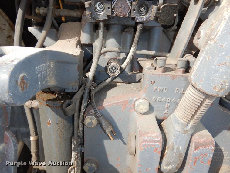 image for item DJ2864 1994 Ford 8970  MFWD tractor