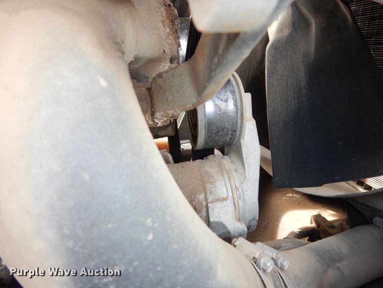 image for item DJ2864 1994 Ford 8970  MFWD tractor