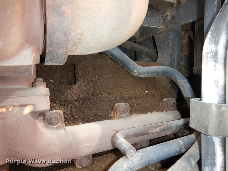 image for item DJ2864 1994 Ford 8970  MFWD tractor