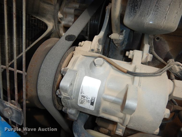 image for item DJ2864 1994 Ford 8970  MFWD tractor