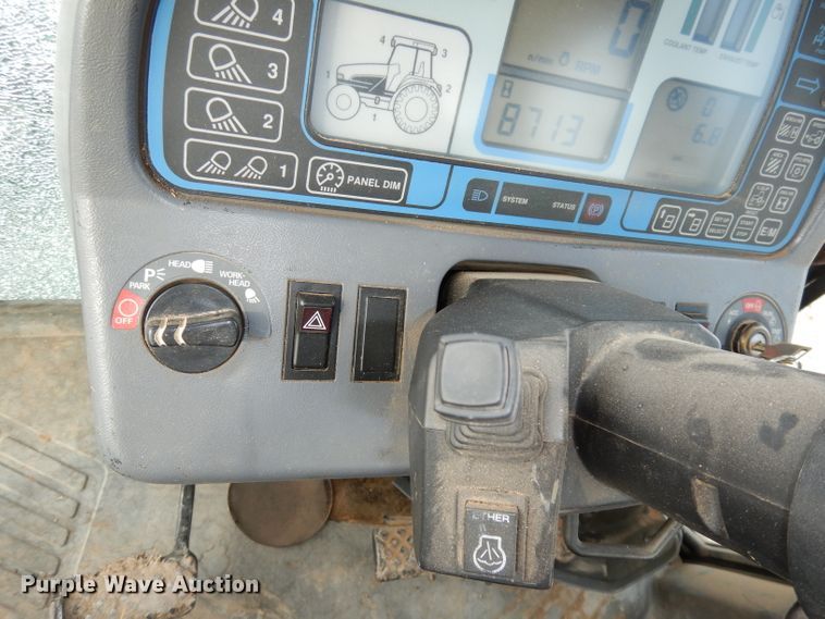 image for item DJ2864 1994 Ford 8970  MFWD tractor