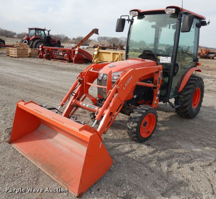 image for item DJ2922 Kubota B3350 HSD  tractor