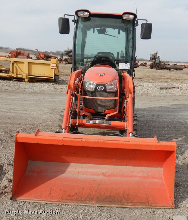image for item DJ2922 Kubota B3350 HSD  tractor