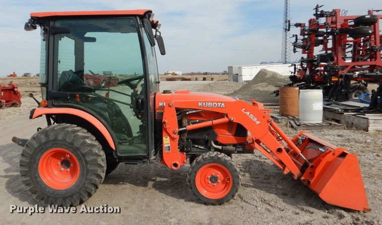 image for item DJ2922 Kubota B3350 HSD  tractor