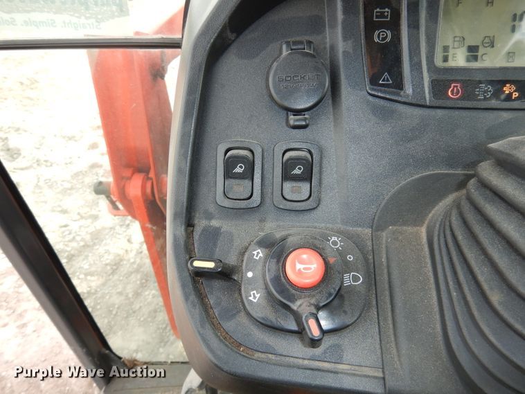 image for item DJ2922 Kubota B3350 HSD  tractor