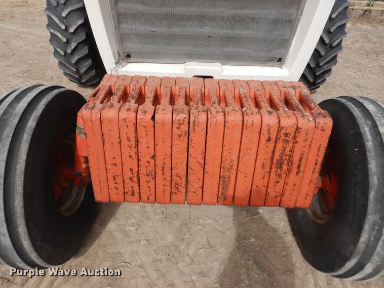 image for item DJ4950 1976 Case 1370  tractor