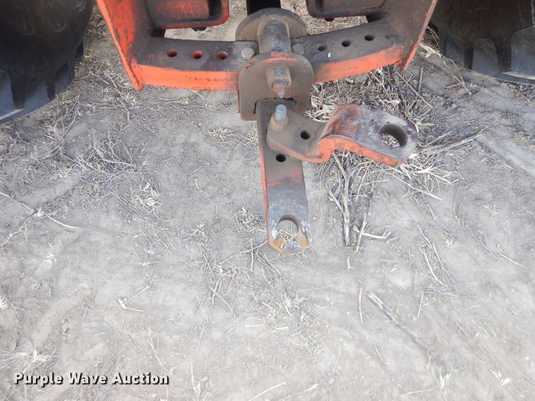 image for item DJ4950 1976 Case 1370  tractor