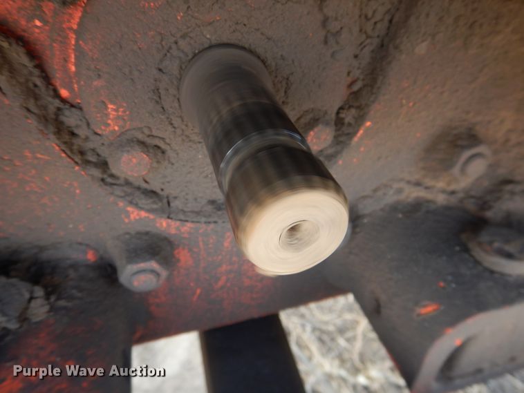 image for item DJ4950 1976 Case 1370  tractor