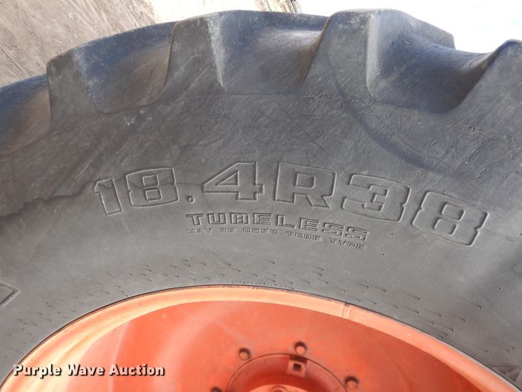 image for item DJ4950 1976 Case 1370  tractor