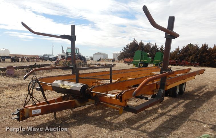 image for item DJ4951 Buffalo 78004234 round bale accumulator trailer