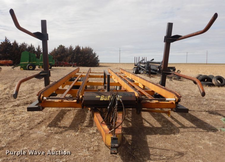 image for item DJ4951 Buffalo 78004234 round bale accumulator trailer