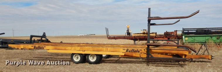 image for item DJ4951 Buffalo 78004234 round bale accumulator trailer