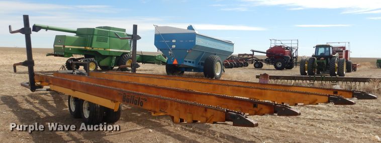 image for item DJ4951 Buffalo 78004234 round bale accumulator trailer