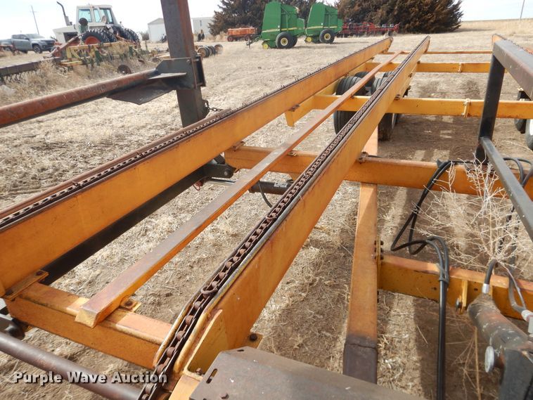 image for item DJ4951 Buffalo 78004234 round bale accumulator trailer