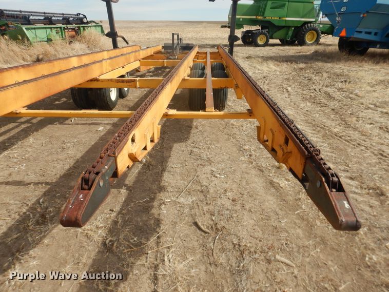 image for item DJ4951 Buffalo 78004234 round bale accumulator trailer