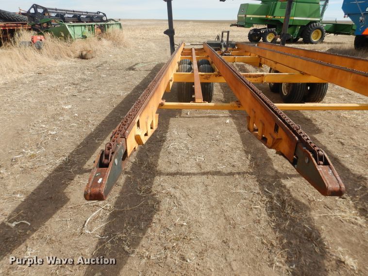 image for item DJ4951 Buffalo 78004234 round bale accumulator trailer