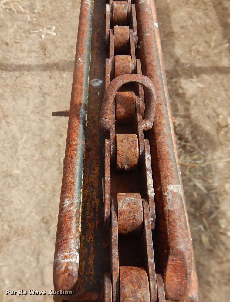 image for item DJ4951 Buffalo 78004234 round bale accumulator trailer