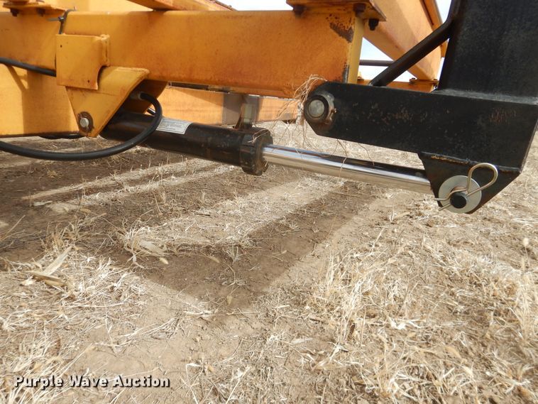 image for item DJ4951 Buffalo 78004234 round bale accumulator trailer