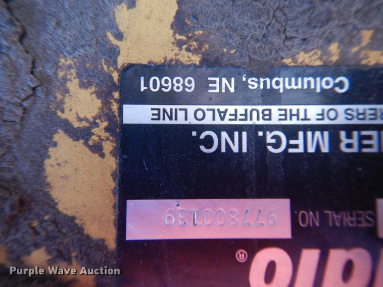 image for item DJ4951 Buffalo 78004234 round bale accumulator trailer