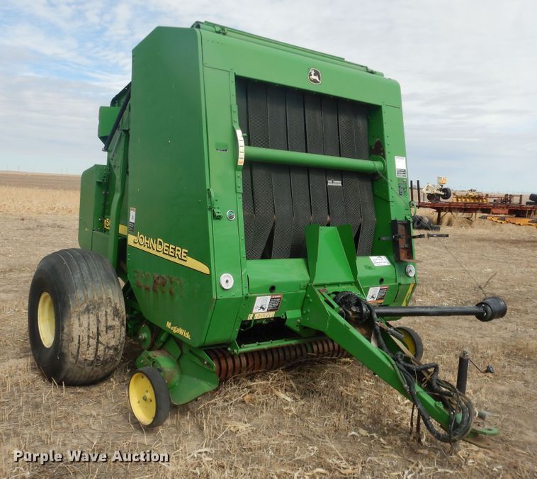 image for item DJ4953 2004 John Deere 567  round baler