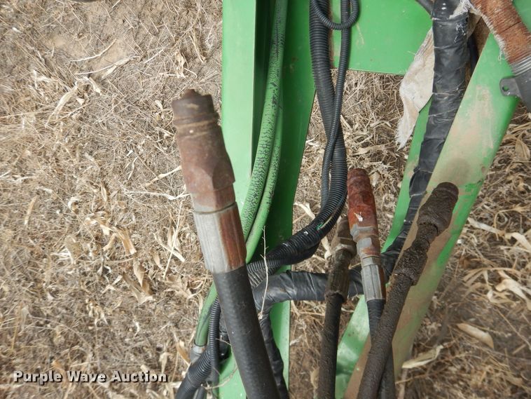 image for item DJ4953 2004 John Deere 567  round baler