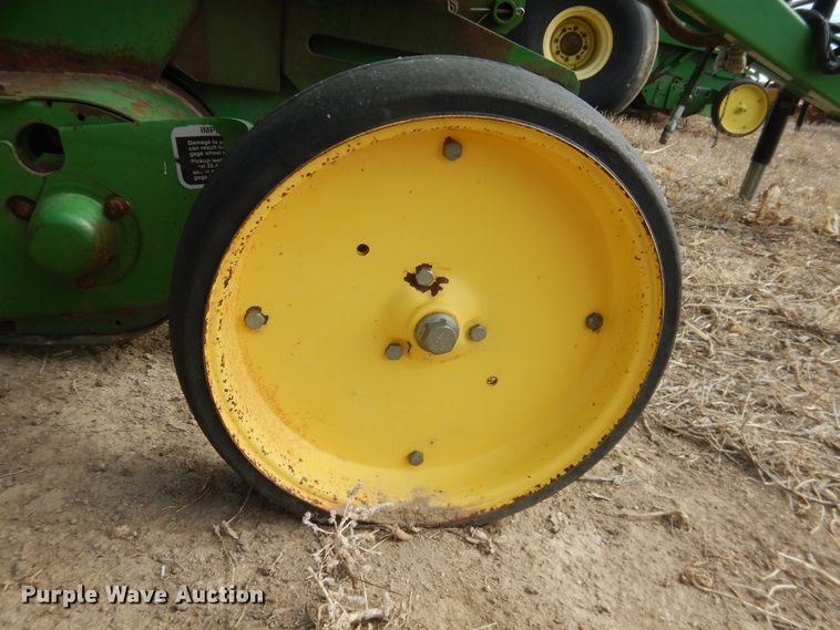 image for item DJ4954 2004 John Deere 567  round baler