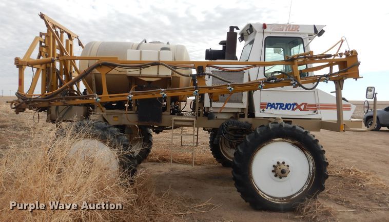 image for item DJ4955 2000 Tyler Patriot XL  sprayer