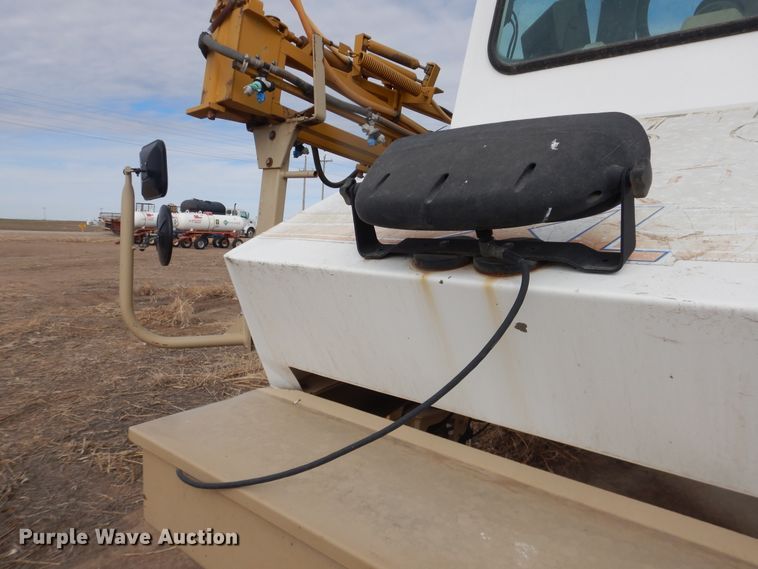 image for item DJ4955 2000 Tyler Patriot XL  sprayer