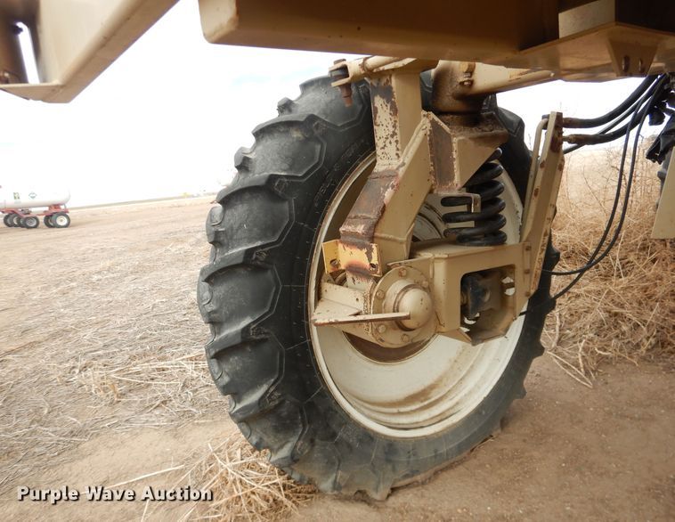 image for item DJ4955 2000 Tyler Patriot XL  sprayer