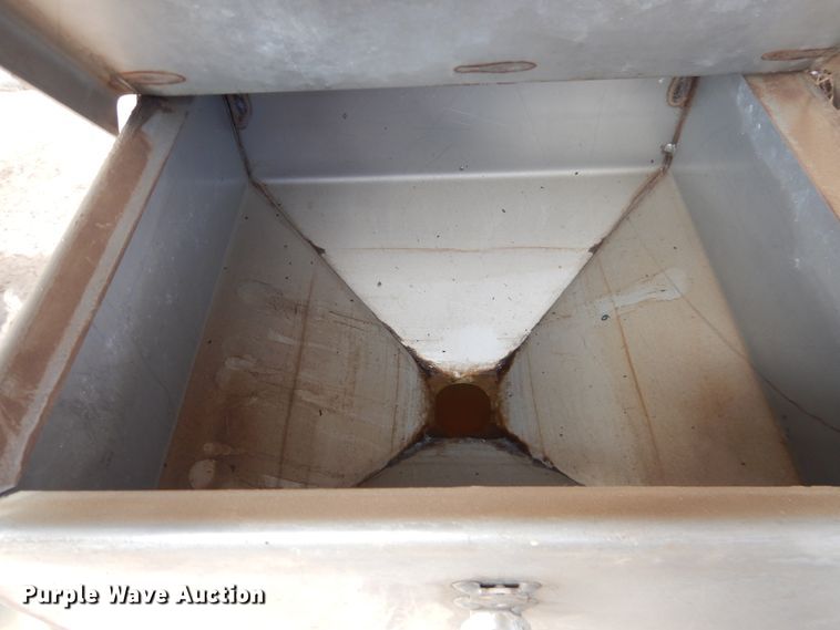 image for item DJ4955 2000 Tyler Patriot XL  sprayer