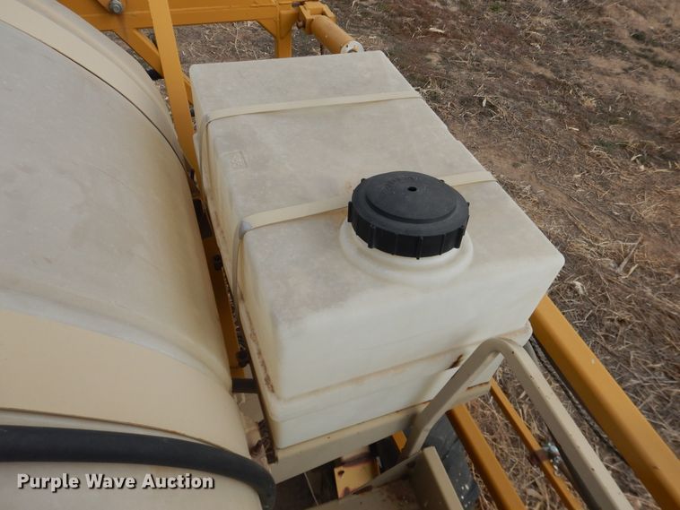 image for item DJ4955 2000 Tyler Patriot XL  sprayer