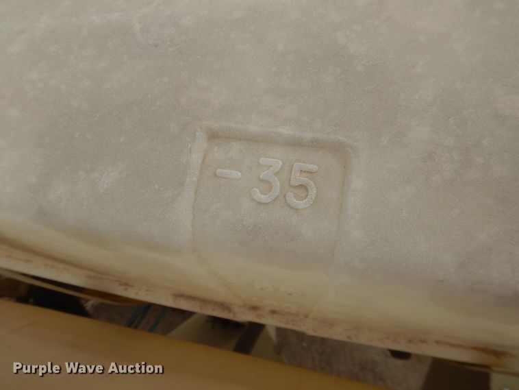 image for item DJ4955 2000 Tyler Patriot XL  sprayer