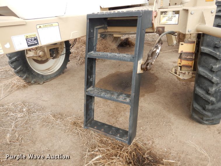 image for item DJ4955 2000 Tyler Patriot XL  sprayer