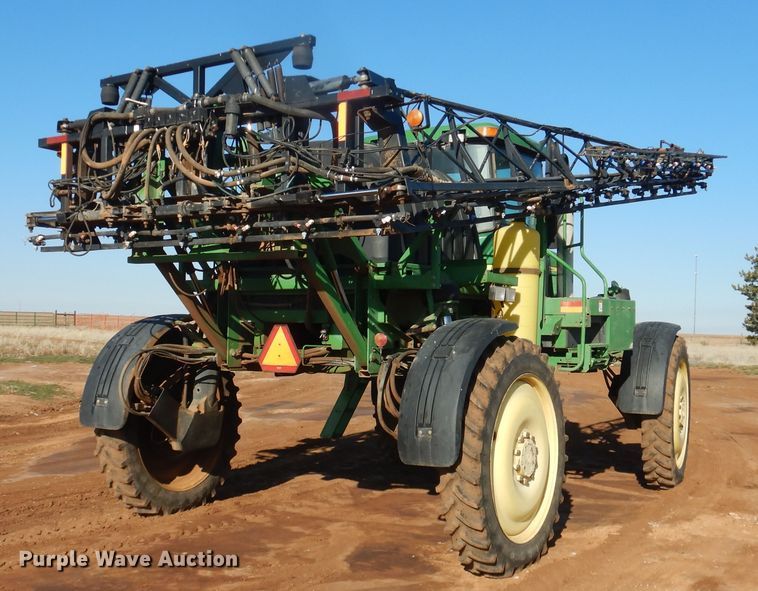 image for item DJ8250 2001 John Deere 4710  sprayer