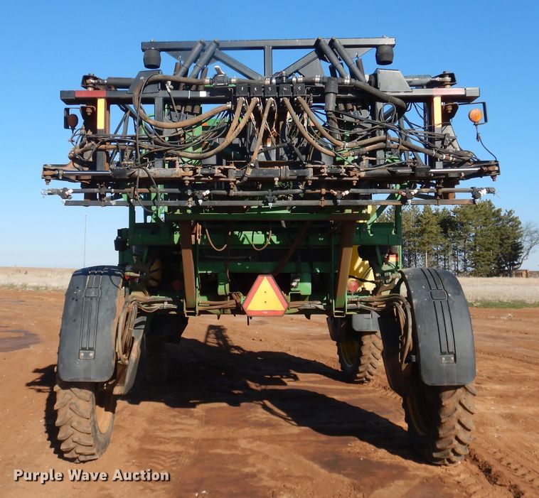 image for item DJ8250 2001 John Deere 4710  sprayer