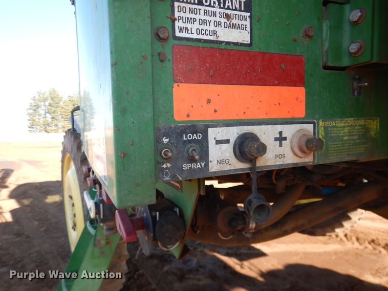 image for item DJ8250 2001 John Deere 4710  sprayer