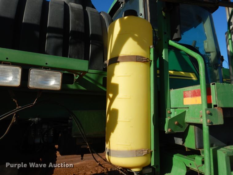 image for item DJ8250 2001 John Deere 4710  sprayer