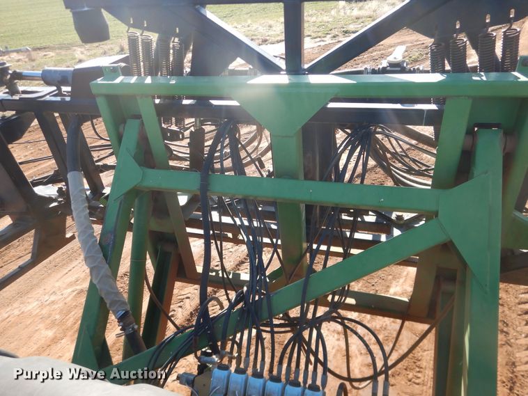 image for item DJ8250 2001 John Deere 4710  sprayer