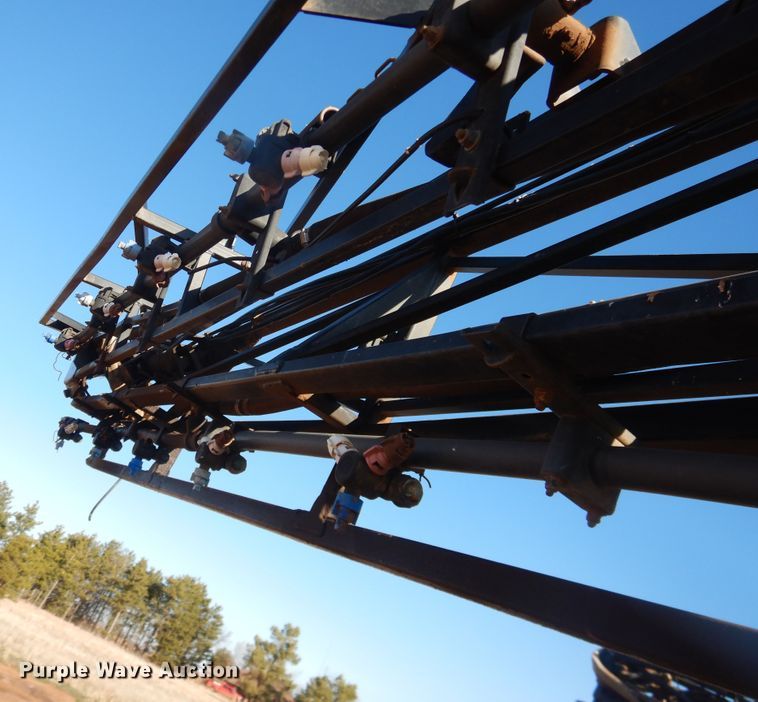 image for item DJ8250 2001 John Deere 4710  sprayer