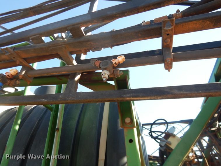 image for item DJ8250 2001 John Deere 4710  sprayer